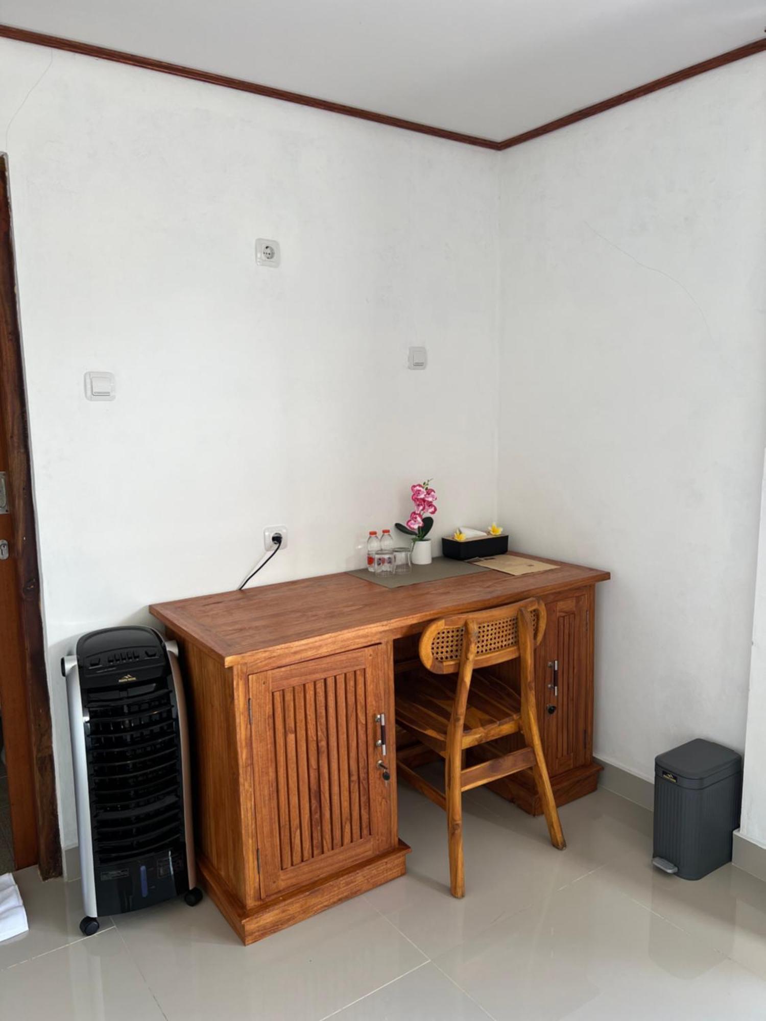 Selat Bisbis House Iseh Village מראה חיצוני תמונה