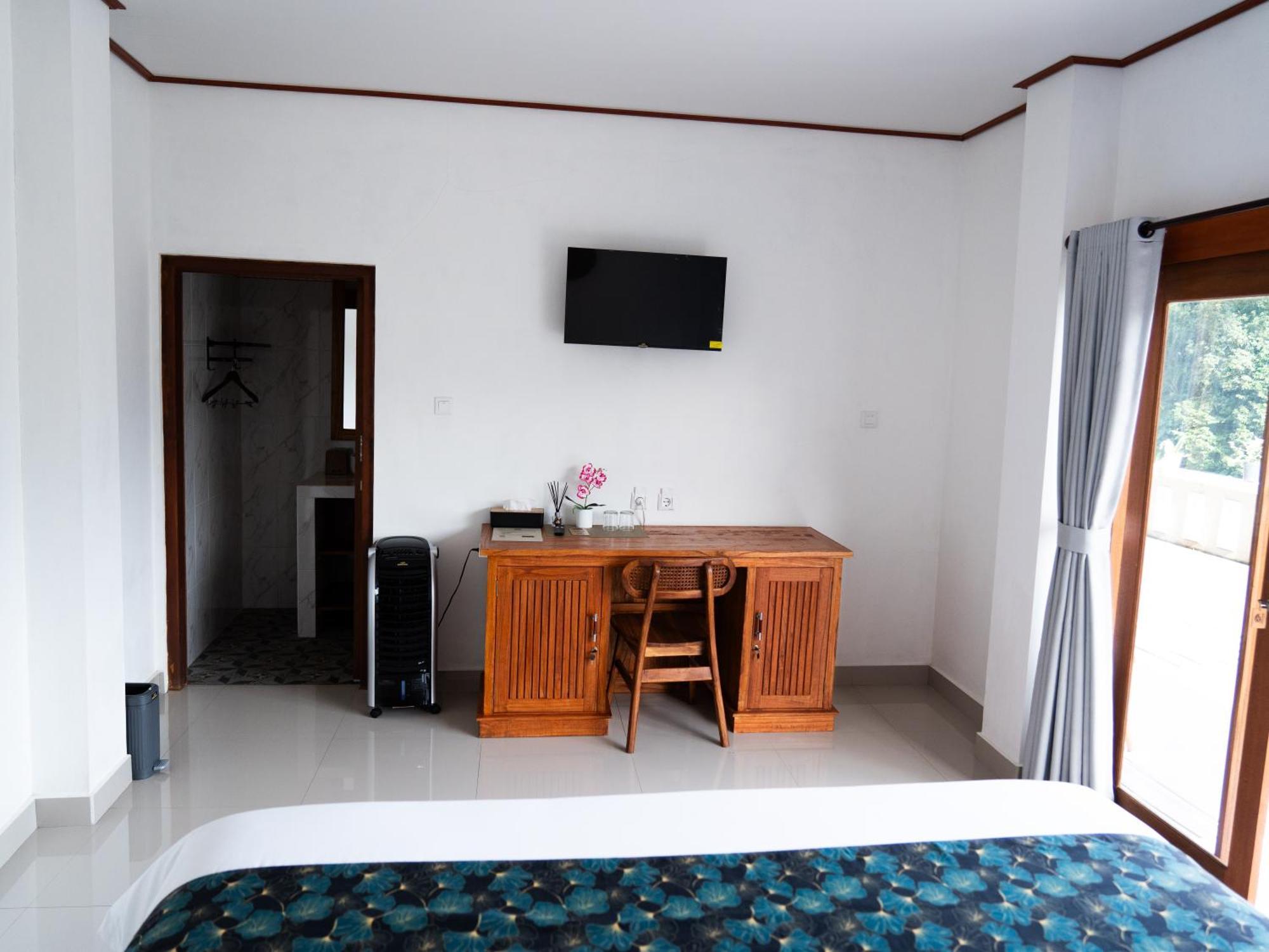 Selat Bisbis House Iseh Village מראה חיצוני תמונה